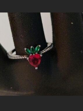 Source Unknown Sterling Strawberry Motif Ring - Red & Green